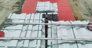 湖南 芝麻白仿形加直形路沿石出货日常