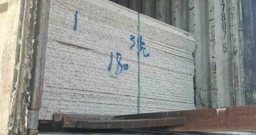 湖南 芝麻白花岗岩石材3.0公分光面毛板装柜出货