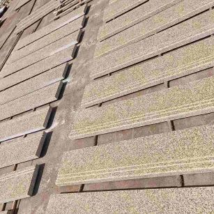 湖南 黄金麻花岗岩光面楼梯踏步