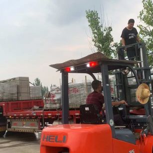 湖南 黄金麻冰裂纹，地铺石装车