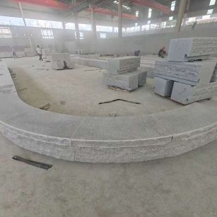 湖南 芝麻白异形坐凳，自然面光面弧形加工