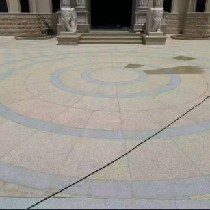 湖南 黄金麻芝麻灰花岗岩石材地铺拼接效果