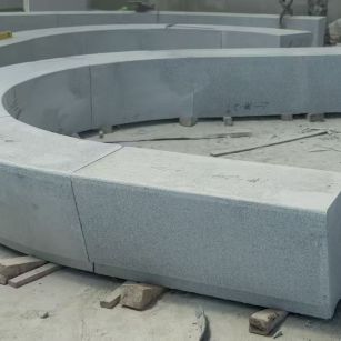 湖南 芝麻白花岗岩光面弧形坐凳