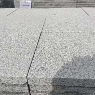 湖南 白麻花岗岩石材推荐 荔枝面地铺石