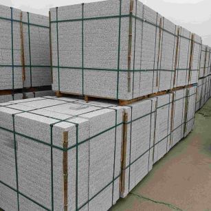 湖南 白麻花岗岩石材荔枝面地铺石（300*600*50）