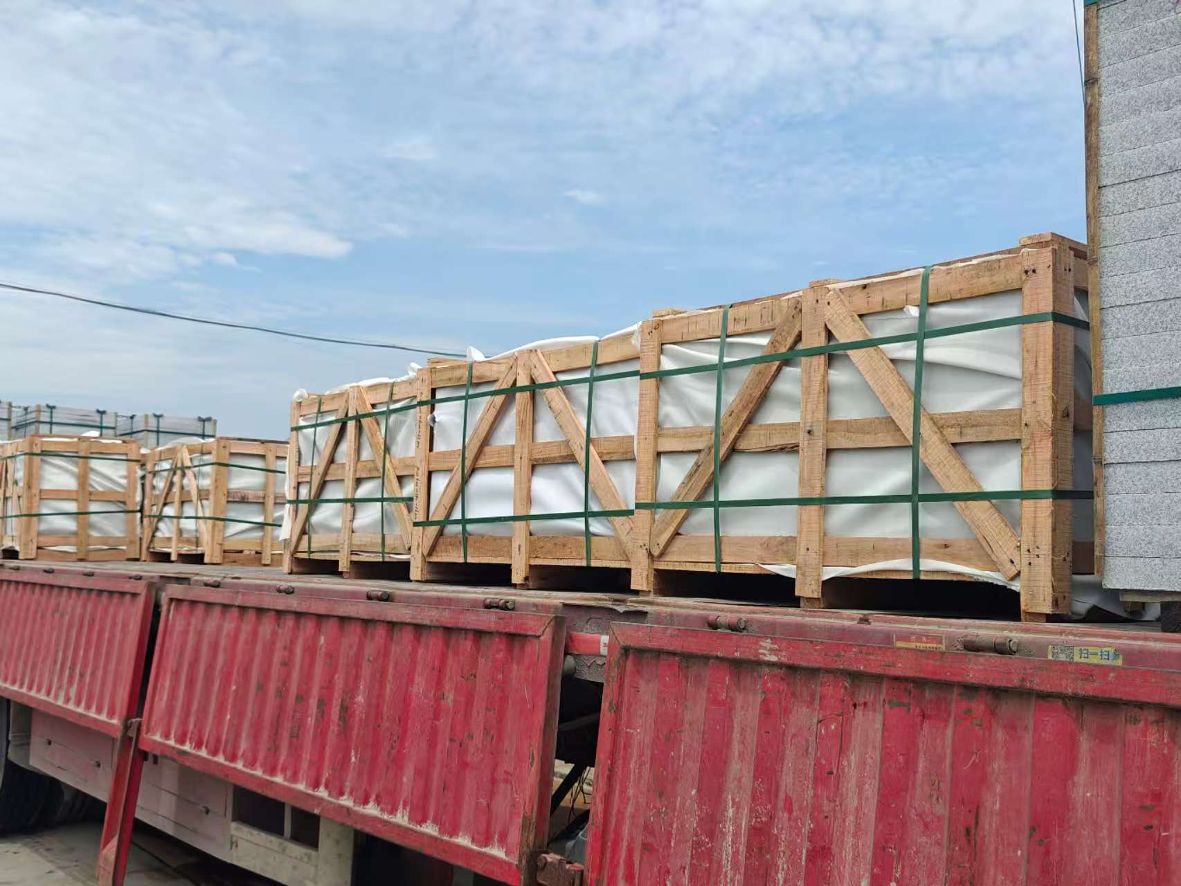 湖南 芝麻白花岗岩地铺石出口专车-泰国游