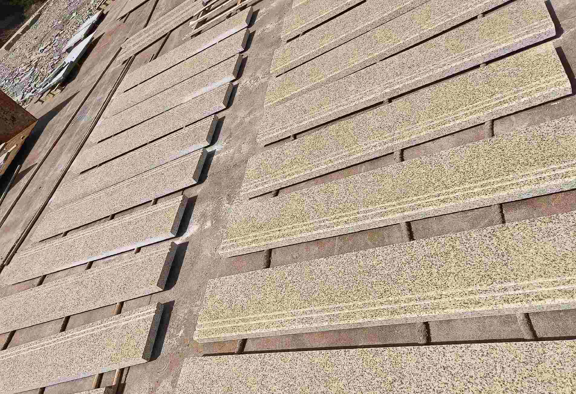 湖南 黄金麻花岗岩光面楼梯踏步